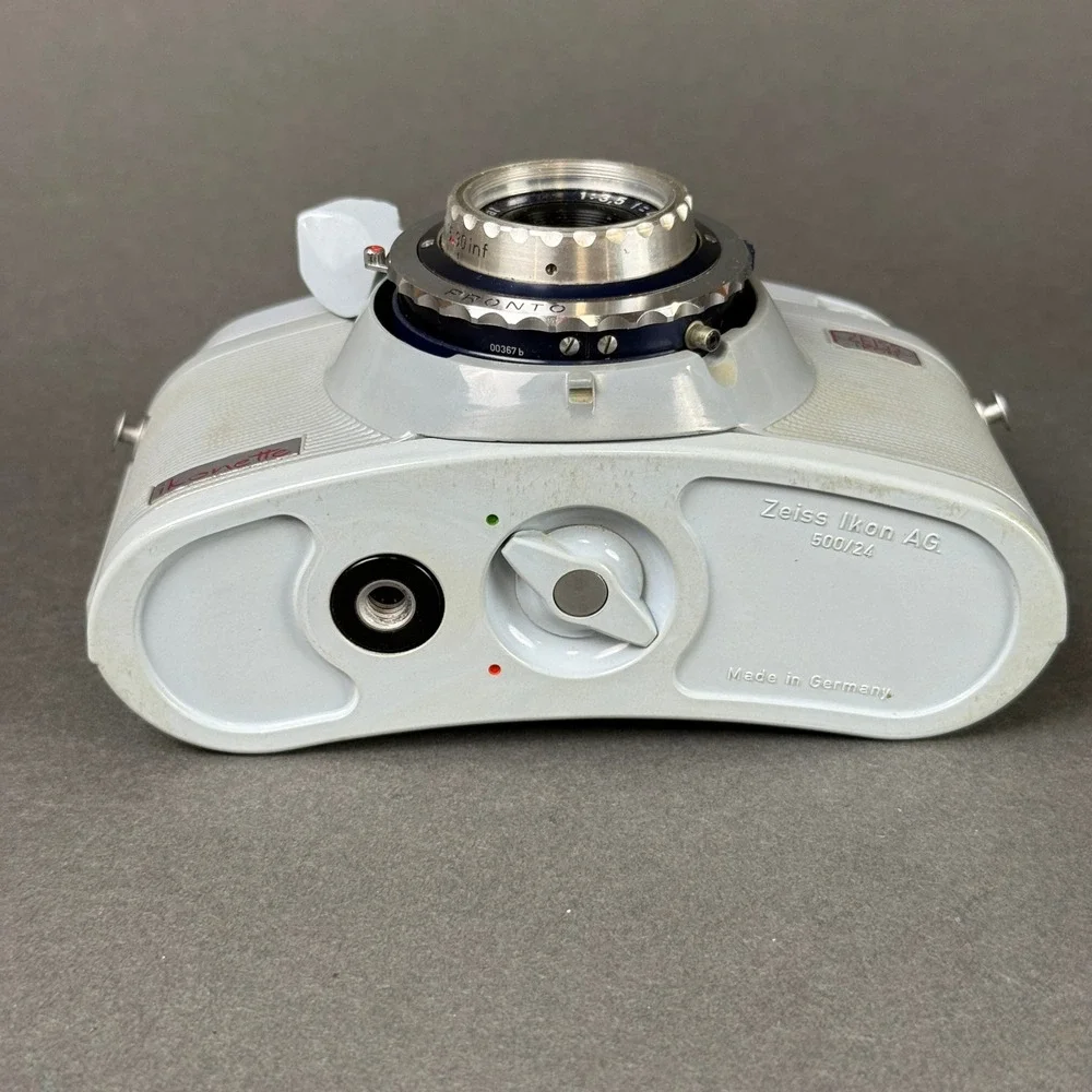 Zeiss Ikon Ikonette 35mm vintage Camera for parts or repair